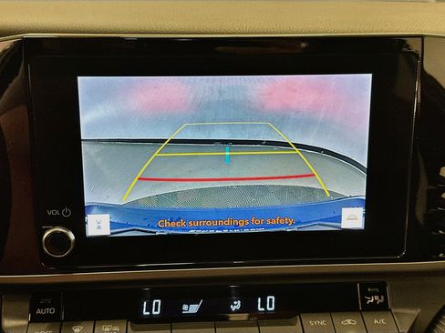 Used 2025 Toyota Camry SE FWD image 23