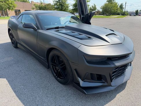 Used 2015 Chevrolet Camaro SS w/ SS Performance Package RWD image 3