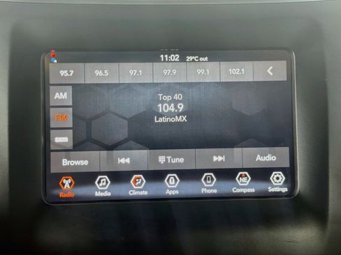 Used 2019 Jeep Cherokee Latitude Plus FWD image 21