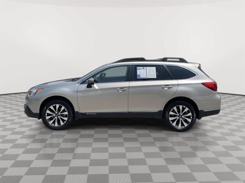 Used 2015 Subaru Outback 2.5i Limited AWD/4WD image 12