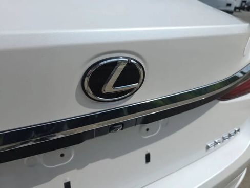 Used 2019 Lexus ES 350 w/ Premium Package FWD image 10