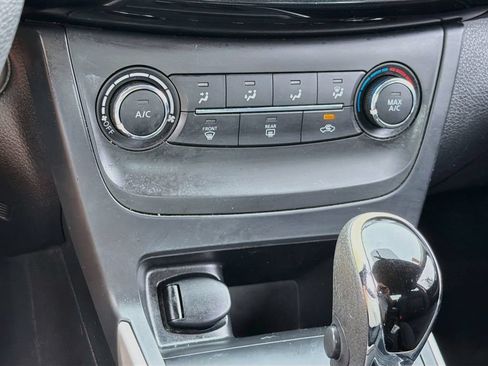 Used 2017 Nissan Sentra SV FWD image 14