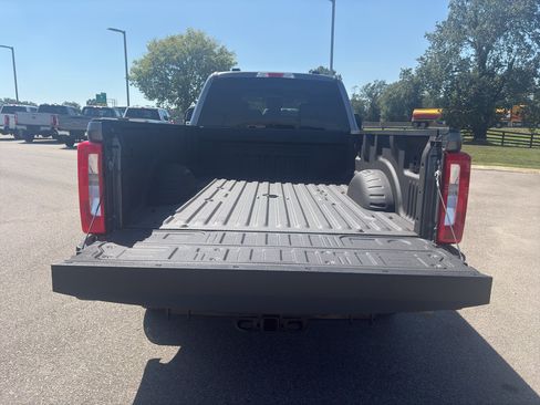 Used 2024 Ford F350 XLT AWD/4WD image 27