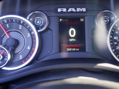 Used 2024 RAM 3500 Tradesman AWD/4WD image 29