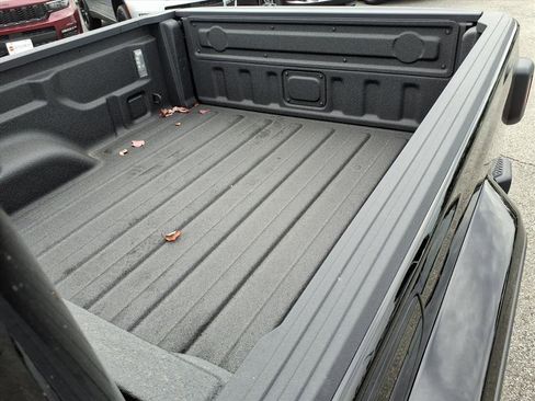 New 2025 Jeep Gladiator Sport image 6