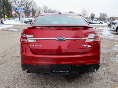 Used 2019 Ford Taurus Limited image 4