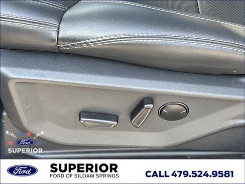 Used 2025 Ford Expedition Platinum AWD/4WD image 8