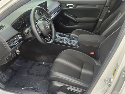 Used 2025 Honda Civic Sport image 11