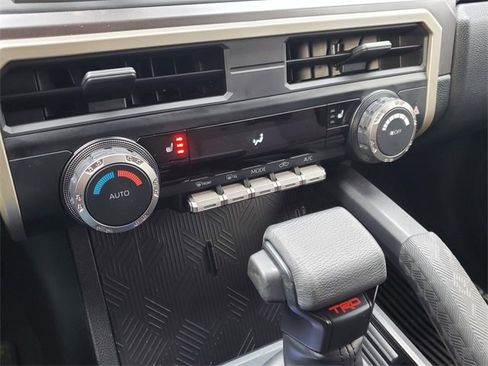 Used 2024 Toyota Tacoma TRD Off-Road image 29