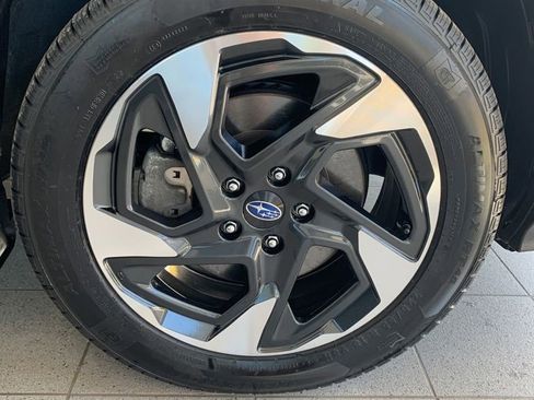 Certified 2024 Subaru Crosstrek 2.5i Limited w/ Crosstrek Mirror Package AWD/4WD image 17