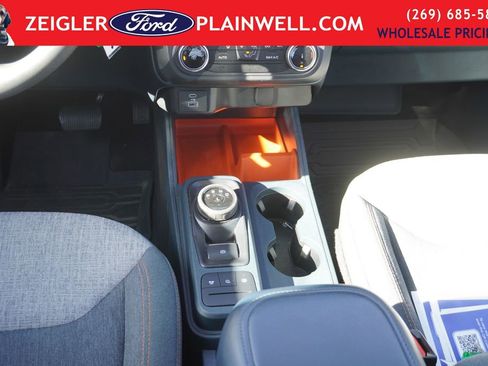 Used 2024 Ford Maverick XLT image 14