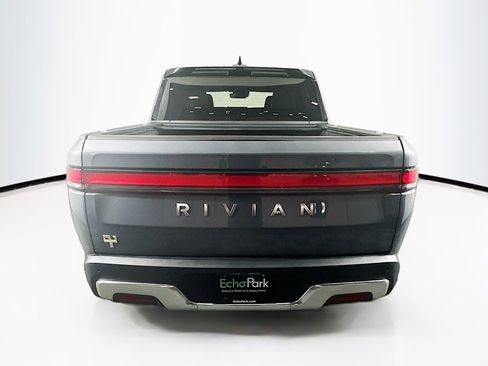 Used 2022 Rivian R1T Adventure image 7