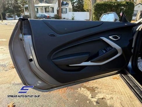 Used 2021 Chevrolet Camaro LT image 20