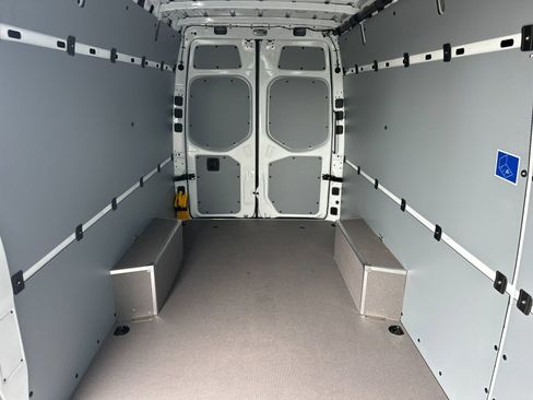 New 2025 Mercedes-Benz Sprinter 2500 image 15