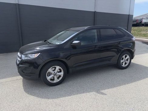 Certified 2018 Ford Edge SE image 2