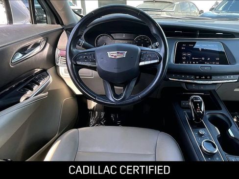 Certified 2022 Cadillac XT4 Luxury image 7