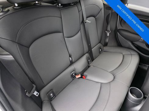 Used 2024 MINI Cooper 4-Door Hardtop w/ Storage Package FWD image 26