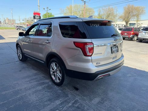 Used 2017 Ford Explorer Limited w/ Equipment Group 301A AWD/4WD image 5