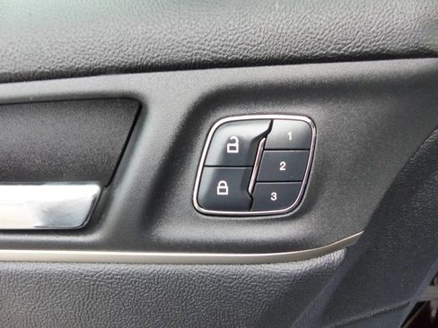 Used 2017 Lincoln MKC Select AWD/4WD image 18