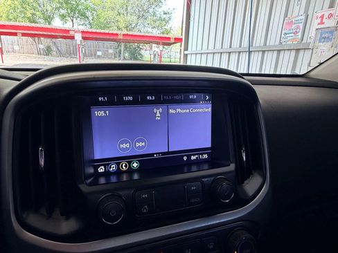 Used 2019 Chevrolet Colorado LT w/ Colorado RST Special Edition image 11