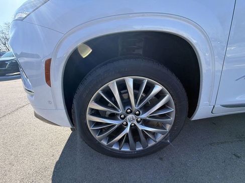 New 2026 Buick Enclave Avenir w/ Super Cruise Package image 10