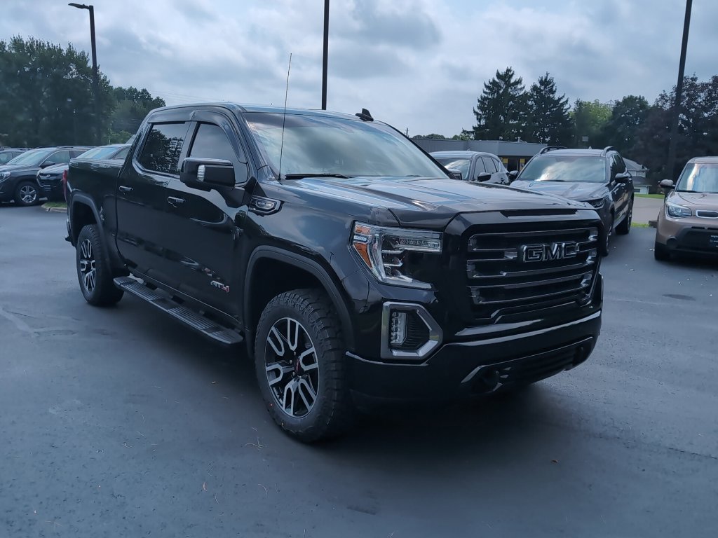 Used 2019 GMC Sierra 1500 AT4 w/ AT4 Premium Package AWD/4WD image 2