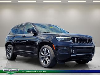 Used 2022 Jeep Grand Cherokee Overland w/ Luxury Tech Group IV AWD/4WD video 1