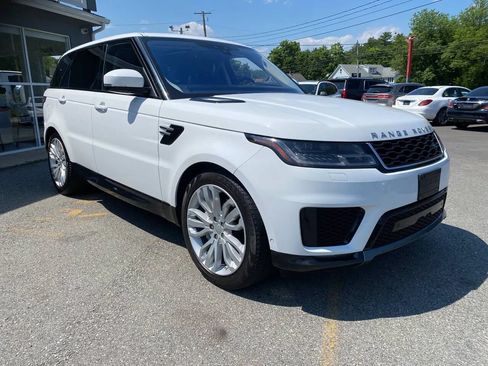 Used 2019 Land Rover Range Rover Sport HSE AWD/4WD image 3
