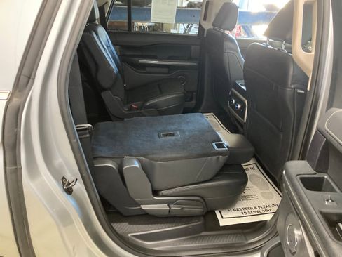 Used 2024 Ford Expedition Max XLT AWD/4WD image 13
