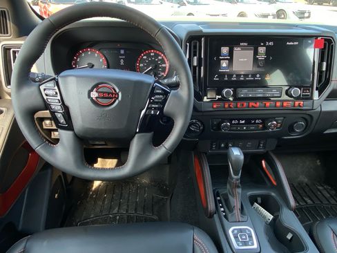 Used 2026 Nissan Frontier PRO-4X w/ Pro Premium Package AWD/4WD image 18