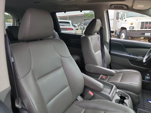 Used 2016 Honda Odyssey Touring image 15