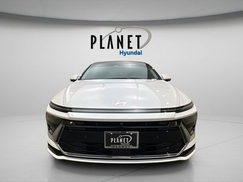 Certified 2025 Hyundai Sonata Limited FWD image 8