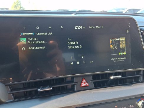 Used 2023 Kia Sportage EX image 28