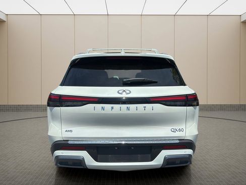Used 2023 INFINITI QX60 Sensory AWD/4WD image 4