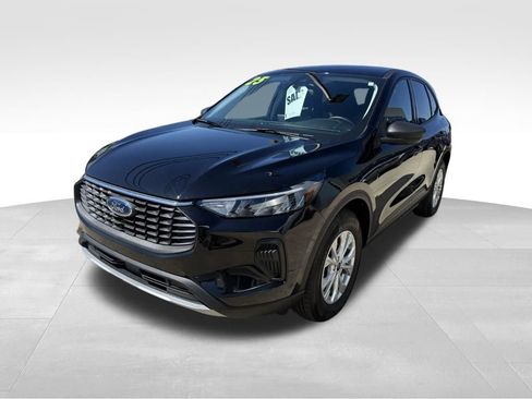 Used 2025 Ford Escape Active w/ Tech Pack #1 image 8