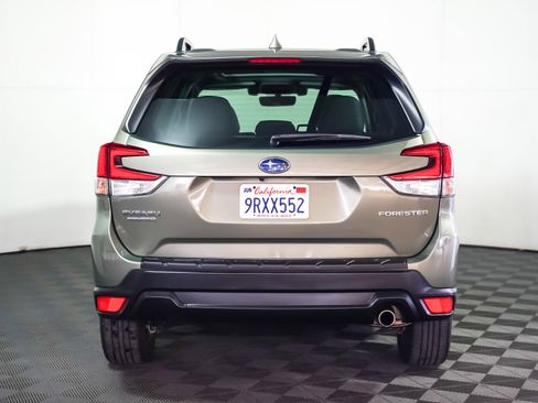 Used 2021 Subaru Forester Limited w/ Popular Package #3 image 10