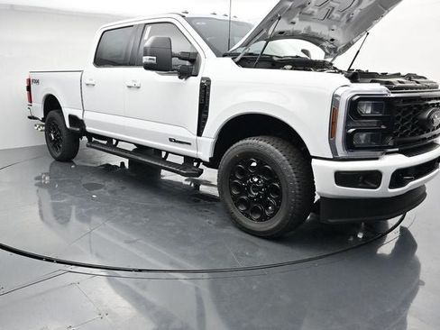 New 2026 Ford F250 XLT w/ XLT Premium Package AWD/4WD image 3