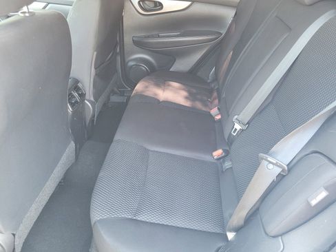 Used 2021 Nissan Rogue Sport S FWD image 10