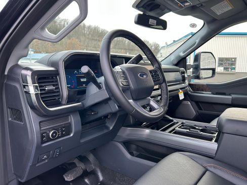 New 2026 Ford F550 4x4 Crew Cab image 41