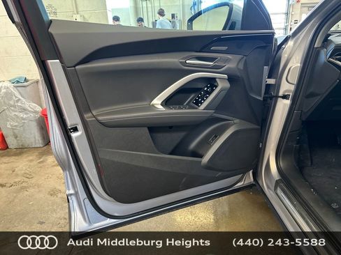 Used 2025 Audi Q5 Premium Plus AWD/4WD image 12