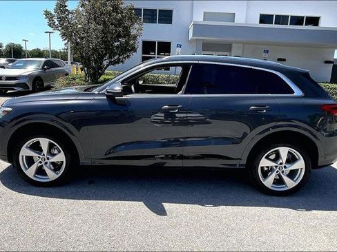 Certified 2025 Audi Q5 Premium Plus w/ Premium Plus AWD/4WD image 8