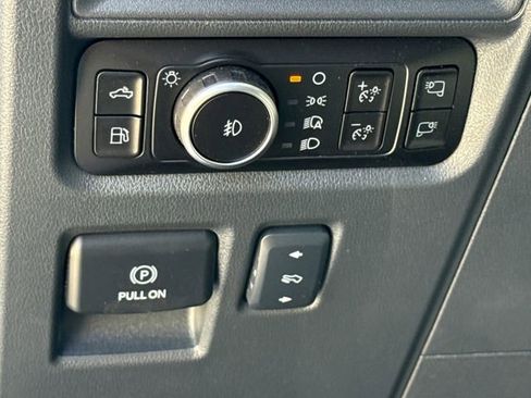 New 2025 Ford F150 Platinum w/ Equipment Group 702A High image 24