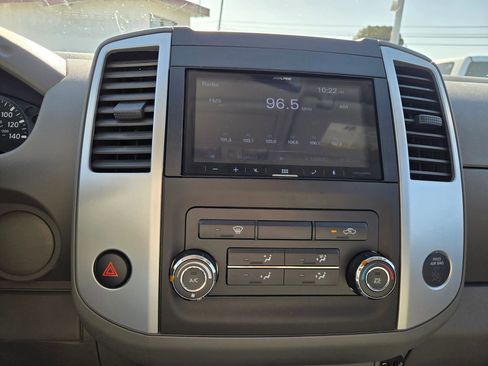 Used 2021 Nissan Frontier SV image 24