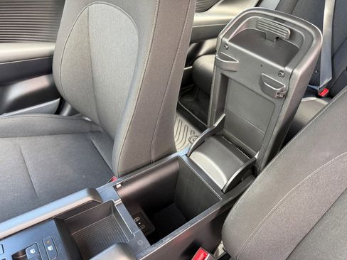 Used 2024 Hyundai Ioniq 6 SE image 30