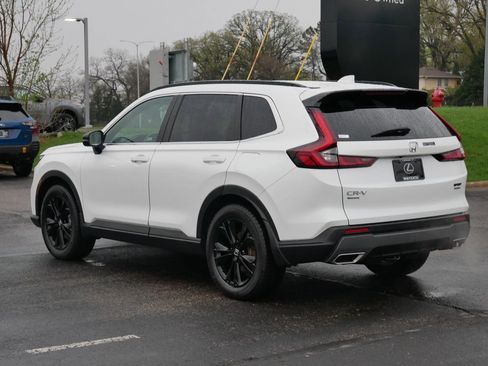 Used 2023 Honda CR-V Sport Touring image 4
