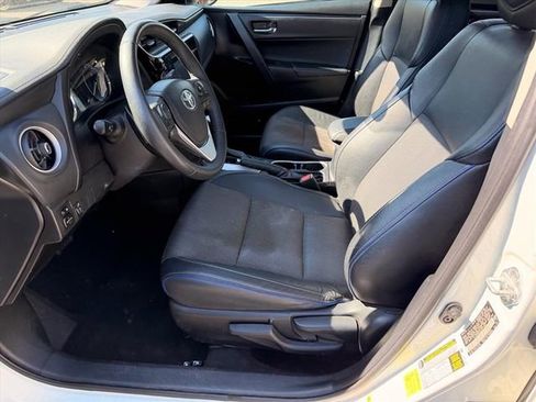 Used 2018 Toyota Corolla SE w/ Carpet Mat Package (TMS) FWD image 6
