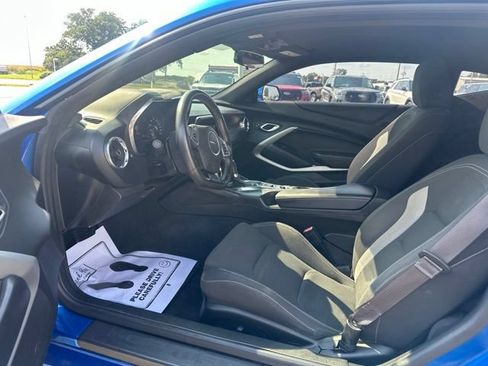 Used 2017 Chevrolet Camaro SS RWD image 26