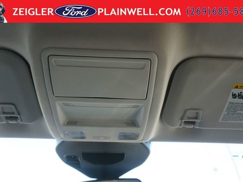 Used 2025 Ford Escape Active AWD/4WD image 27