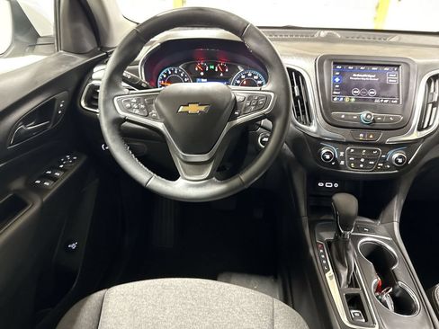 Used 2023 Chevrolet Equinox LT FWD image 11