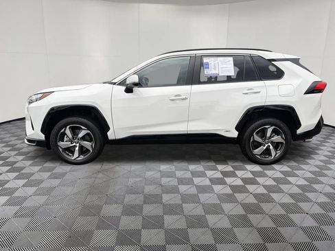 Used 2025 Toyota RAV4 SE AWD/4WD image 4